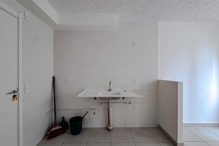Apartamento para alugar com 34m², 2 quartos e sem vaga Apartamento para alugar com 34m², 2 quartos e sem vagaCozinha e Área de Serviço