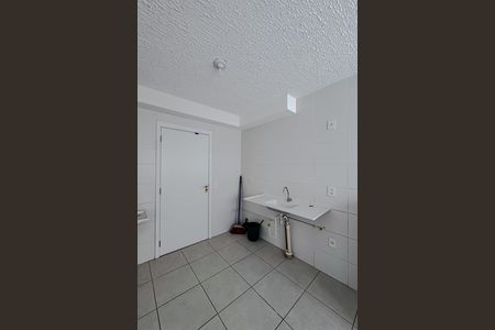 Apartamento para alugar com 34m², 2 quartos e sem vaga Apartamento para alugar com 34m², 2 quartos e sem vagaCozinha e Área de Serviço