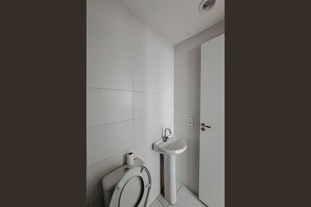 Apartamento para alugar com 34m², 2 quartos e sem vaga Apartamento para alugar com 34m², 2 quartos e sem vagaBanheiro