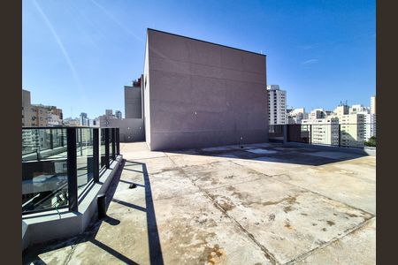 Apartamento à venda com 345m², 4 quartos e 3 vagas Apartamento à venda com 345m², 4 quartos e 3 vagasTerraço
