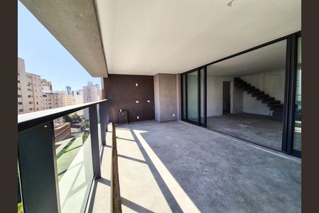 Varanda de apartamento à venda com 4 quartos, 345m² em Vila Uberabinha, São Paulo