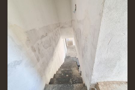 Apartamento à venda com 345m², 4 quartos e 3 vagas Apartamento à venda com 345m², 4 quartos e 3 vagasEscada