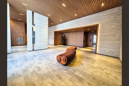 Apartamento à venda com 345m², 4 quartos e 3 vagas Apartamento à venda com 345m², 4 quartos e 3 vagasHall de entrada
