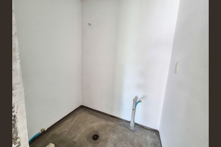Lavabo de apartamento à venda com 4 quartos, 189m² em Vila Uberabinha, São Paulo