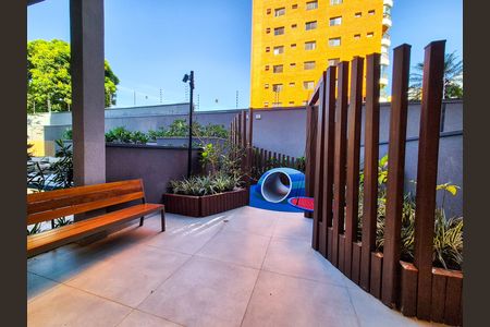 Apartamento à venda com 189m², 4 quartos e 3 vagas Apartamento à venda com 189m², 4 quartos e 3 vagasSalão de Festas - área externa