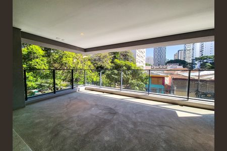 Varanda de apartamento à venda com 4 quartos, 189m² em Vila Uberabinha, São Paulo