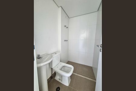 Apartamento à venda com 189m², 4 quartos e 3 vagas Apartamento à venda com 189m², 4 quartos e 3 vagasBanheiro da Lavandeira