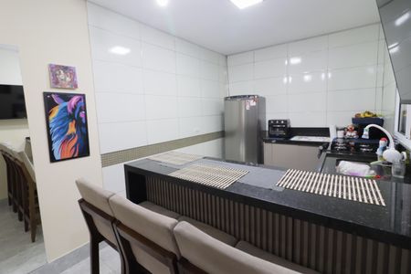 Casa à venda com 100m², 2 quartos e 2 vagasCozinha