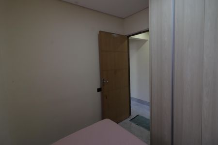 Casa à venda com 100m², 2 quartos e 2 vagasQuarto 2
