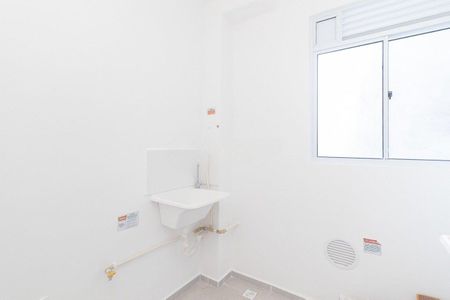 Área de serviço de apartamento para alugar com 2 quartos, 43m² em Vila Nova, Porto Alegre