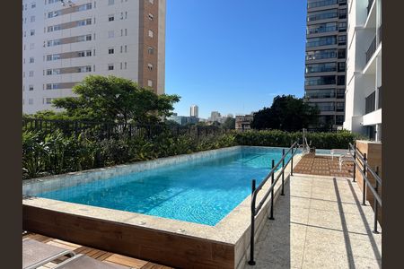 Studio para alugar com 34m², 1 quarto e sem vaga Studio para alugar com 34m², 1 quarto e sem vagaÁrea comum - Piscina