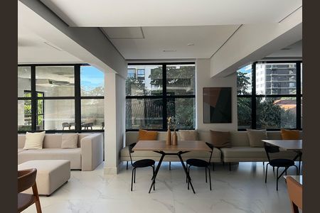 Studio para alugar com 34m², 1 quarto e sem vaga Studio para alugar com 34m², 1 quarto e sem vagaÁrea comum - Salão de festas