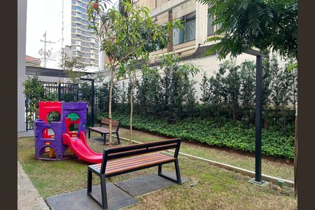 Studio para alugar com 34m², 1 quarto e sem vaga Studio para alugar com 34m², 1 quarto e sem vagaÁrea comum - Playground