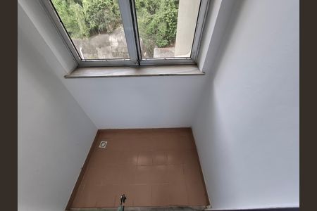 Apartamento para alugar com 86m², 3 quartos e 1 vaga Apartamento para alugar com 86m², 3 quartos e 1 vagaVaranda