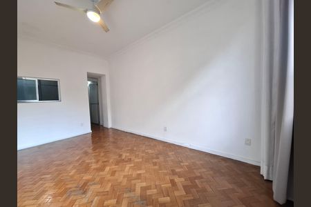 Apartamento para alugar com 86m², 3 quartos e 1 vaga Apartamento para alugar com 86m², 3 quartos e 1 vagaSala