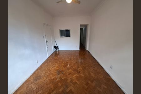 Apartamento para alugar com 86m², 3 quartos e 1 vaga Apartamento para alugar com 86m², 3 quartos e 1 vagaSala