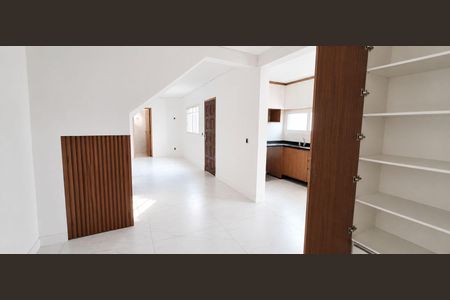 Sala de casa à venda com 2 quartos, 90m² em Vila Nair, São Paulo