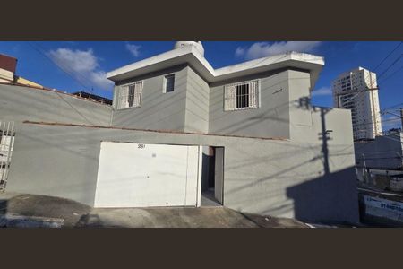 Fachada de casa à venda com 2 quartos, 90m² em Vila Nair, São Paulo