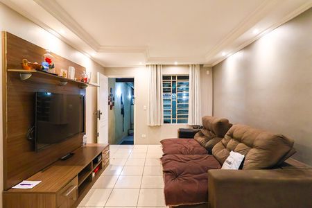 Casa à venda com 76m², 2 quartos e 1 vaga