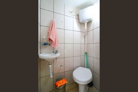 Casa à venda com 76m², 2 quartos e 1 vaga