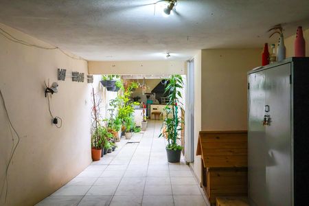 Casa à venda com 76m², 2 quartos e 1 vaga