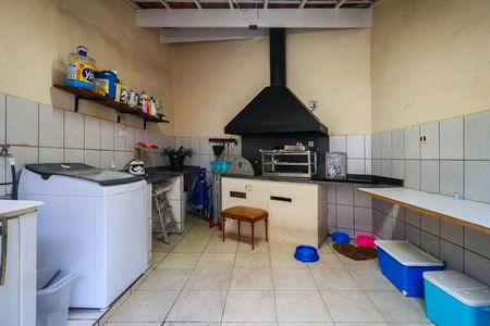 Casa à venda com 76m², 2 quartos e 1 vaga