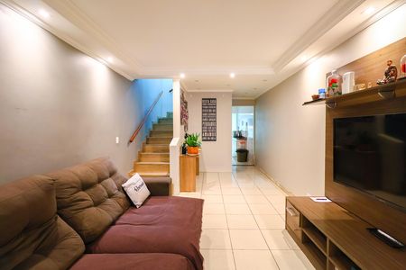 Casa à venda com 2 quartos, 76m² em Jardim Ana Maria, São Paulo