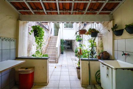 Casa à venda com 76m², 2 quartos e 1 vaga