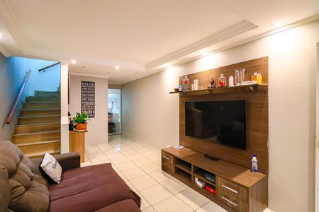 Casa à venda com 2 quartos, 76m² em Jardim Ana Maria, São Paulo