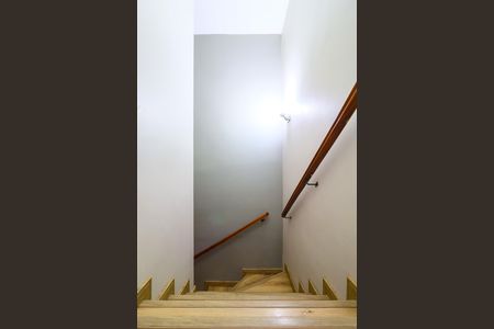 Casa à venda com 76m², 2 quartos e 1 vaga