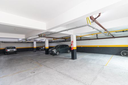 Apartamento à venda com 41m², 2 quartos e 1 vaga Apartamento à venda com 41m², 2 quartos e 1 vagaEstacionamento