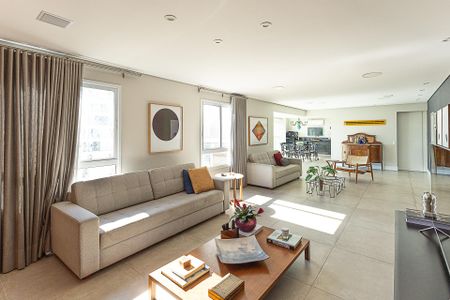 Apartamento à venda com 210m², 3 quartos e 3 vagas Apartamento à venda com 210m², 3 quartos e 3 vagasSala