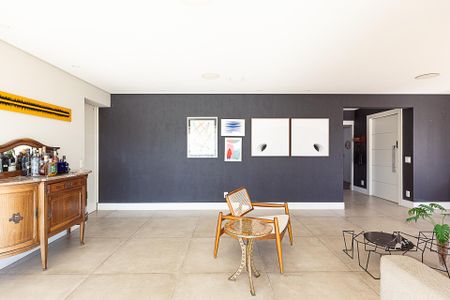 Apartamento à venda com 210m², 3 quartos e 3 vagas Apartamento à venda com 210m², 3 quartos e 3 vagasSala