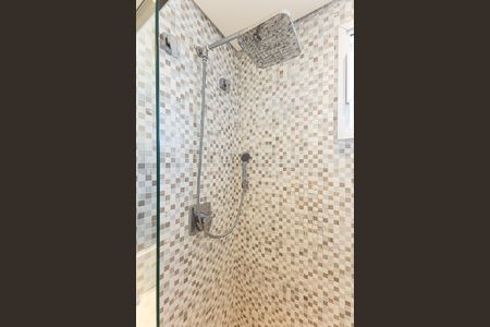 Apartamento à venda com 210m², 3 quartos e 3 vagas Apartamento à venda com 210m², 3 quartos e 3 vagasBanheiro da Suíte 2