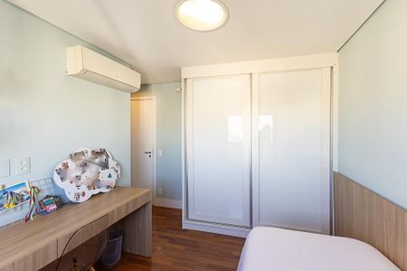 Apartamento à venda com 210m², 3 quartos e 3 vagas Apartamento à venda com 210m², 3 quartos e 3 vagasSuíte 3