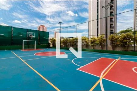 Apartamento à venda com 210m², 3 quartos e 3 vagas Apartamento à venda com 210m², 3 quartos e 3 vagasÁrea comum - Quadra