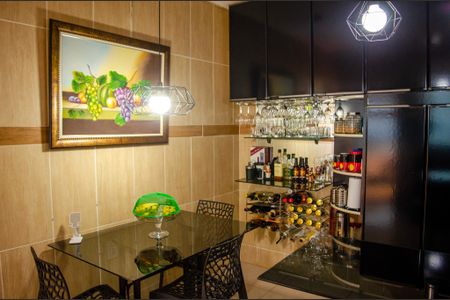 Casa para alugar com 80m², 2 quartos e 2 vagasCozinha