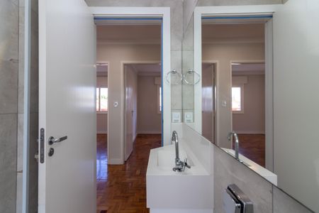 Apartamento à venda com 98m², 2 quartos e 1 vaga Apartamento à venda com 98m², 2 quartos e 1 vagaBanheiro