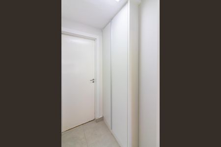 Apartamento à venda com 98m², 2 quartos e 1 vaga Apartamento à venda com 98m², 2 quartos e 1 vagaCloset da suíte