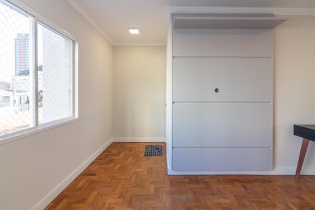 Apartamento à venda com 98m², 2 quartos e 1 vaga Apartamento à venda com 98m², 2 quartos e 1 vagaSala