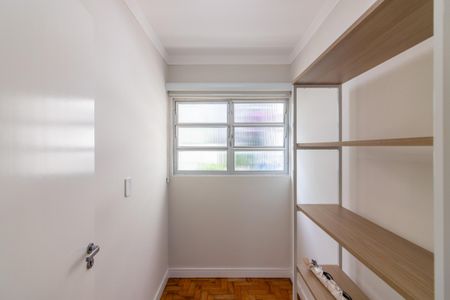 Apartamento à venda com 98m², 2 quartos e 1 vaga Apartamento à venda com 98m², 2 quartos e 1 vagaEscritório