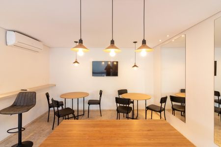 Apartamento à venda com 98m², 2 quartos e 1 vaga Apartamento à venda com 98m², 2 quartos e 1 vagaÁrea gourmet