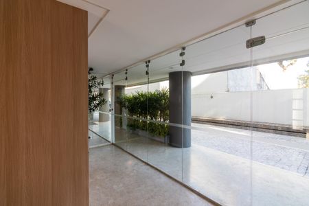 Apartamento à venda com 98m², 2 quartos e 1 vaga Apartamento à venda com 98m², 2 quartos e 1 vagaHall de entrada