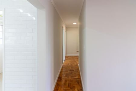 Apartamento à venda com 98m², 2 quartos e 1 vaga Apartamento à venda com 98m², 2 quartos e 1 vagaCorredor