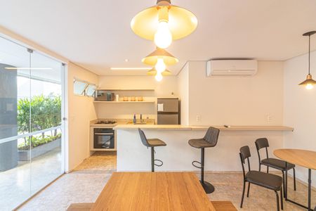 Apartamento à venda com 98m², 2 quartos e 1 vaga Apartamento à venda com 98m², 2 quartos e 1 vagaÁrea gourmet