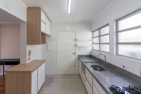 Apartamento à venda com 98m², 2 quartos e 1 vaga Apartamento à venda com 98m², 2 quartos e 1 vagaCozinha