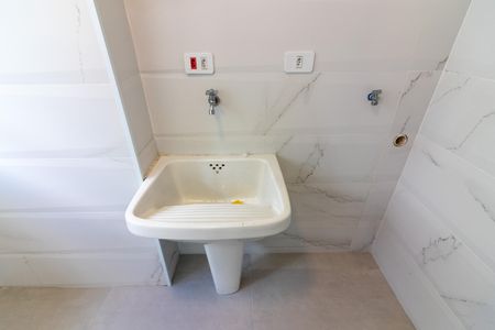 Apartamento à venda com 98m², 2 quartos e 1 vaga Apartamento à venda com 98m², 2 quartos e 1 vagaÁrea de Serviço