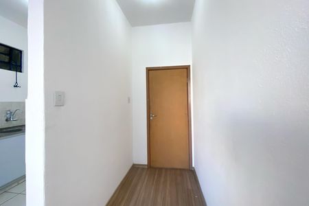 Hall de entrada de apartamento para alugar com 1 quarto, 55m² em Lourdes, Belo Horizonte
