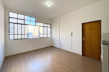 Sala de apartamento para alugar com 1 quarto, 55m² em Lourdes, Belo Horizonte