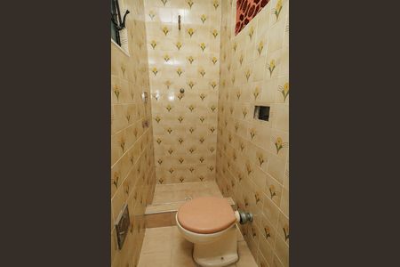 Casa à venda com 200m², 4 quartos e 1 vagaBanheiro 2